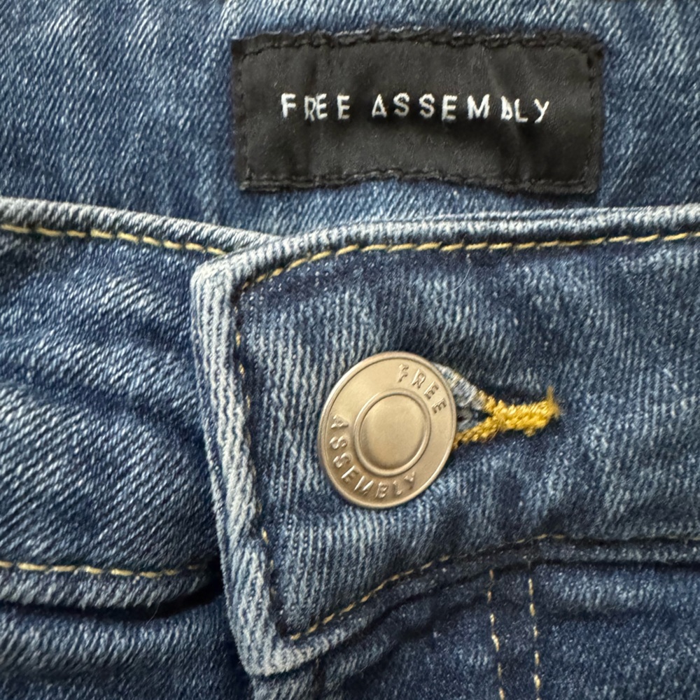 Free Assembly High Rise Skinny Jean - Picture 7 of 10